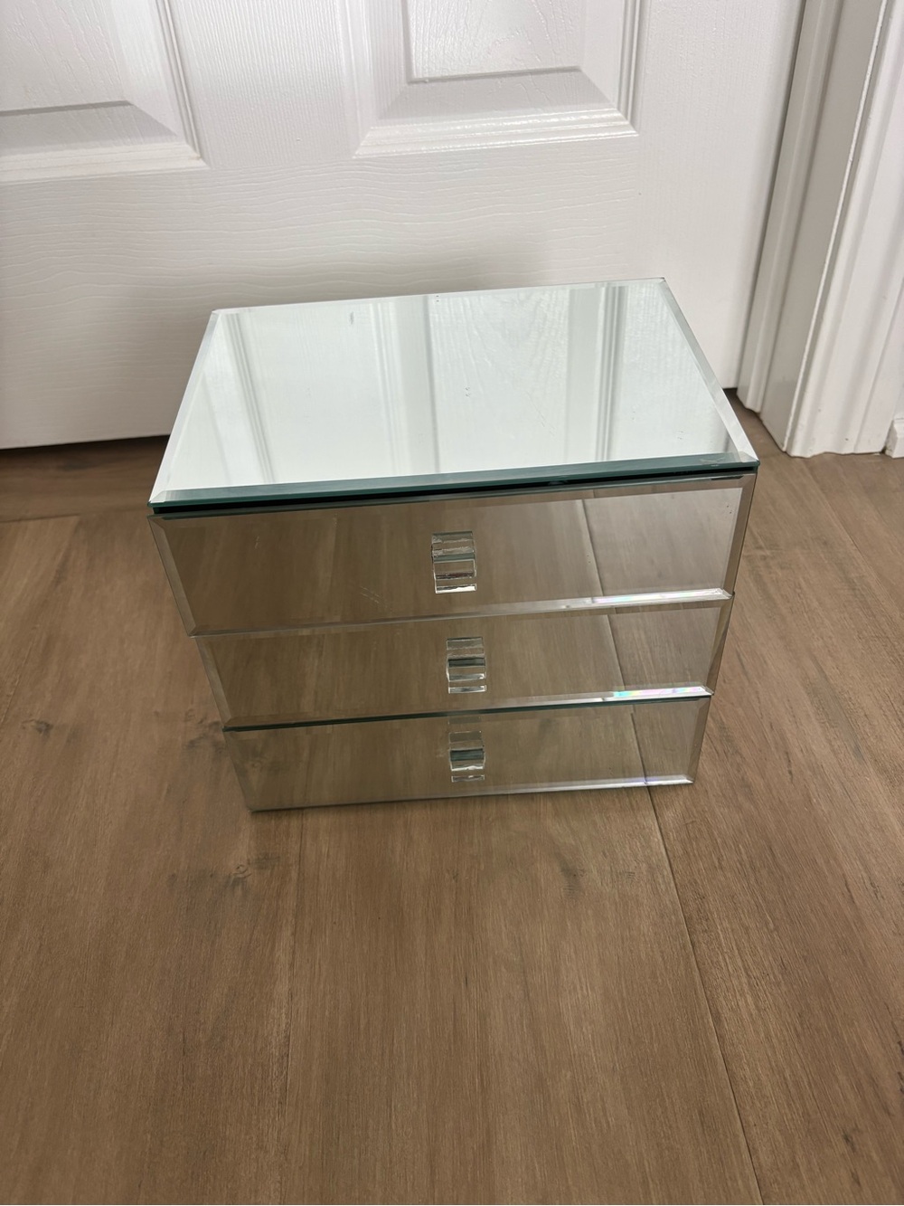 Source Unknown Mirrored Three-Drawer Jewelry Organizer - Silver